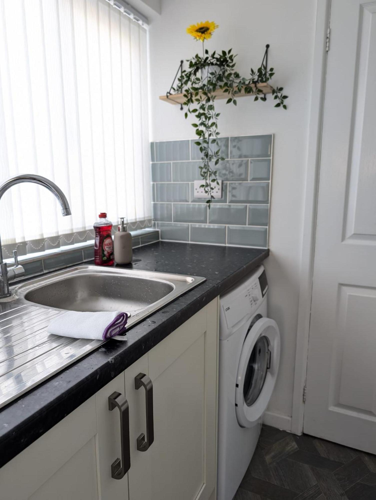 3Br-St Johns Hse-Free Parking-Workers-Kitchen-Wifi-Dog Friendly Lejlighed Doncaster Eksteriør billede